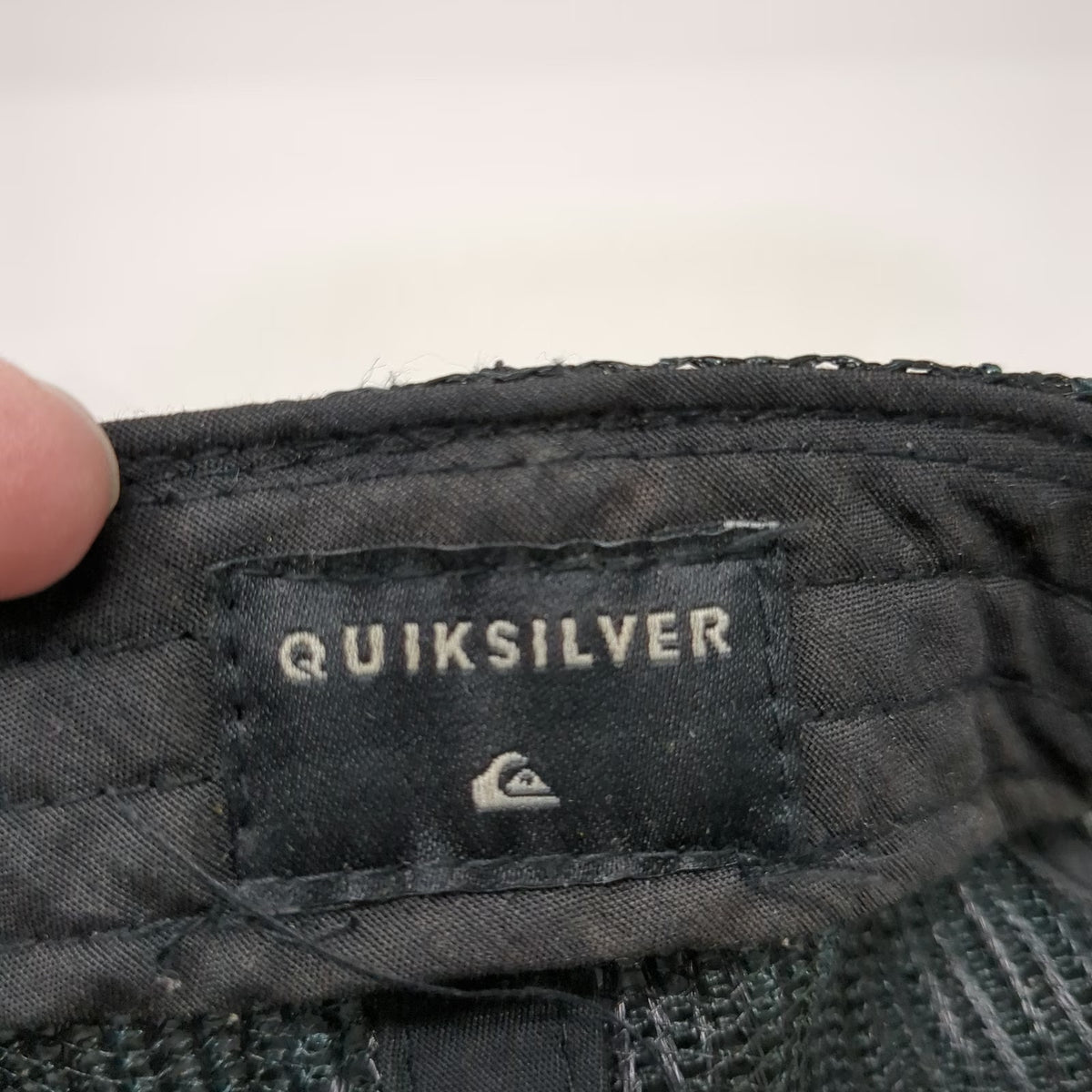 Quiksilver Trucker Hat Black One Size Mesh Back Snapback Mountain Wave Logo