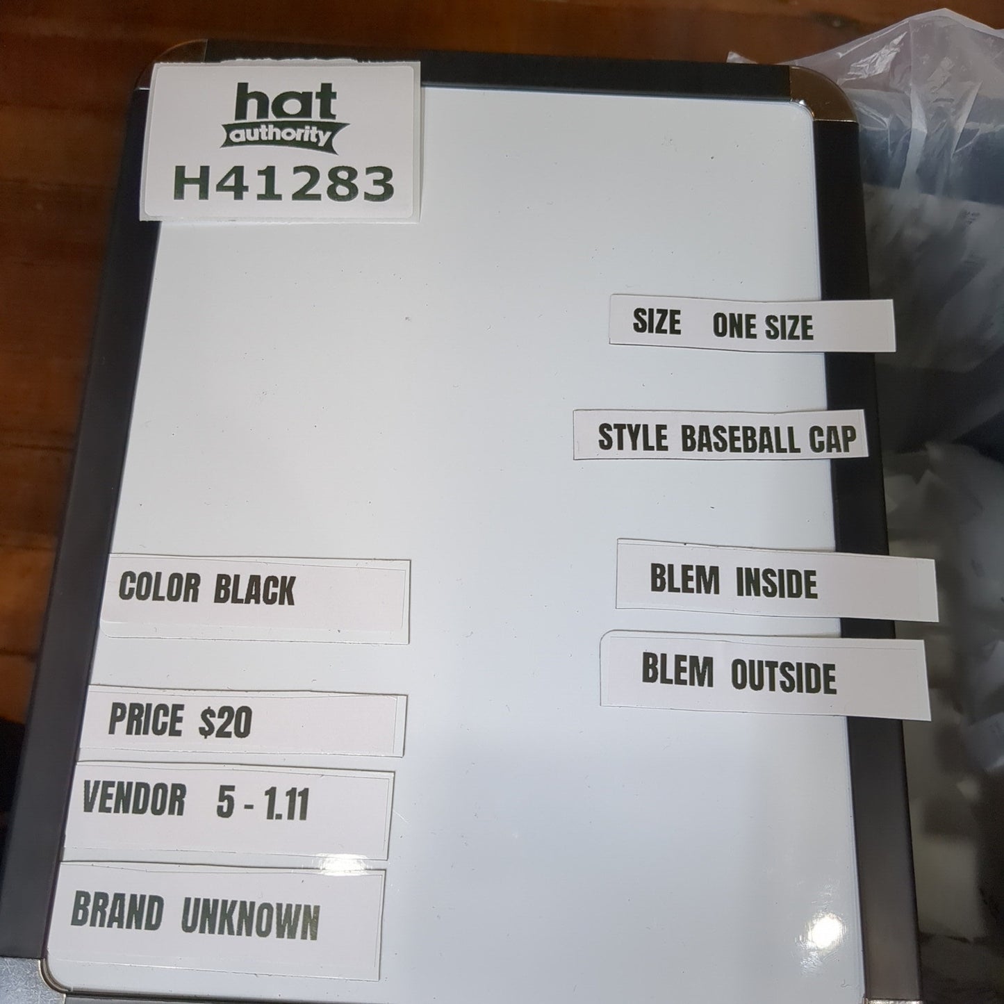 Nike Golf Strapback Hat Black One Size Adjustable Embroidered Swoosh Logo