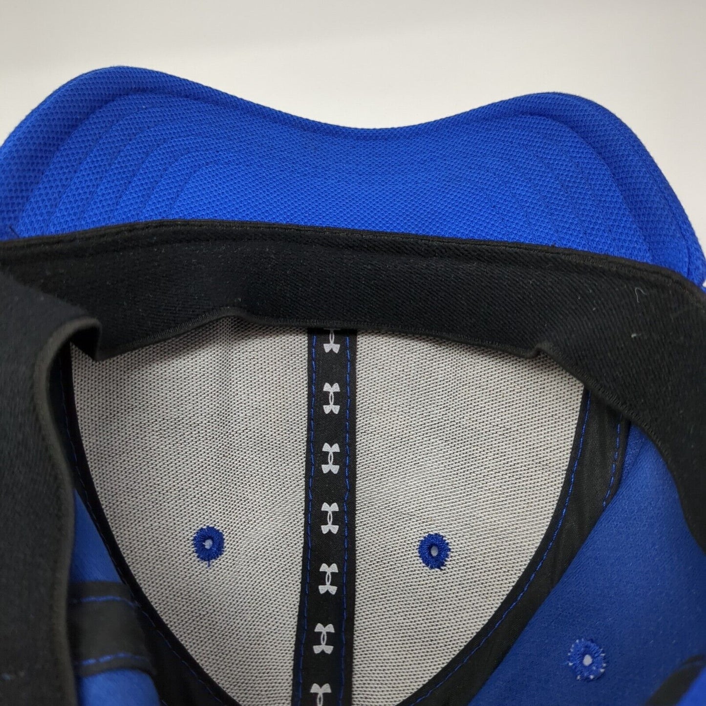 Under Armour Youth Fitted Hat Blue Small/Medium Embroidered 6 Panel