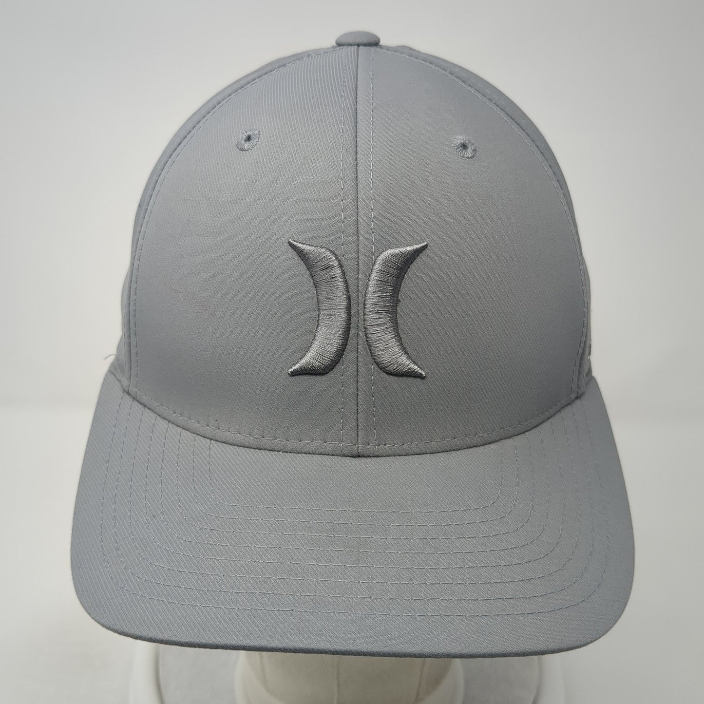 Hurley Logo Fitted Hat Gray Medium Solid Flexfit Embroidered Yupoong