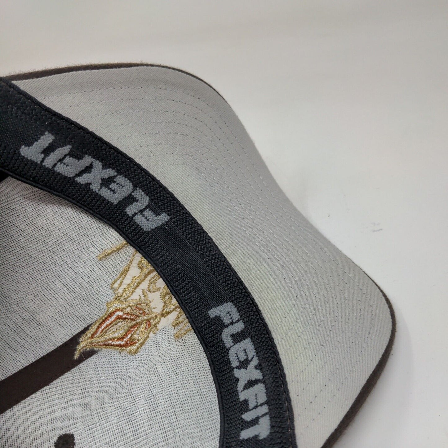 Volcom Fitted Hat Brown S-M Embroidered Flexfit 6 Panel Yupoong