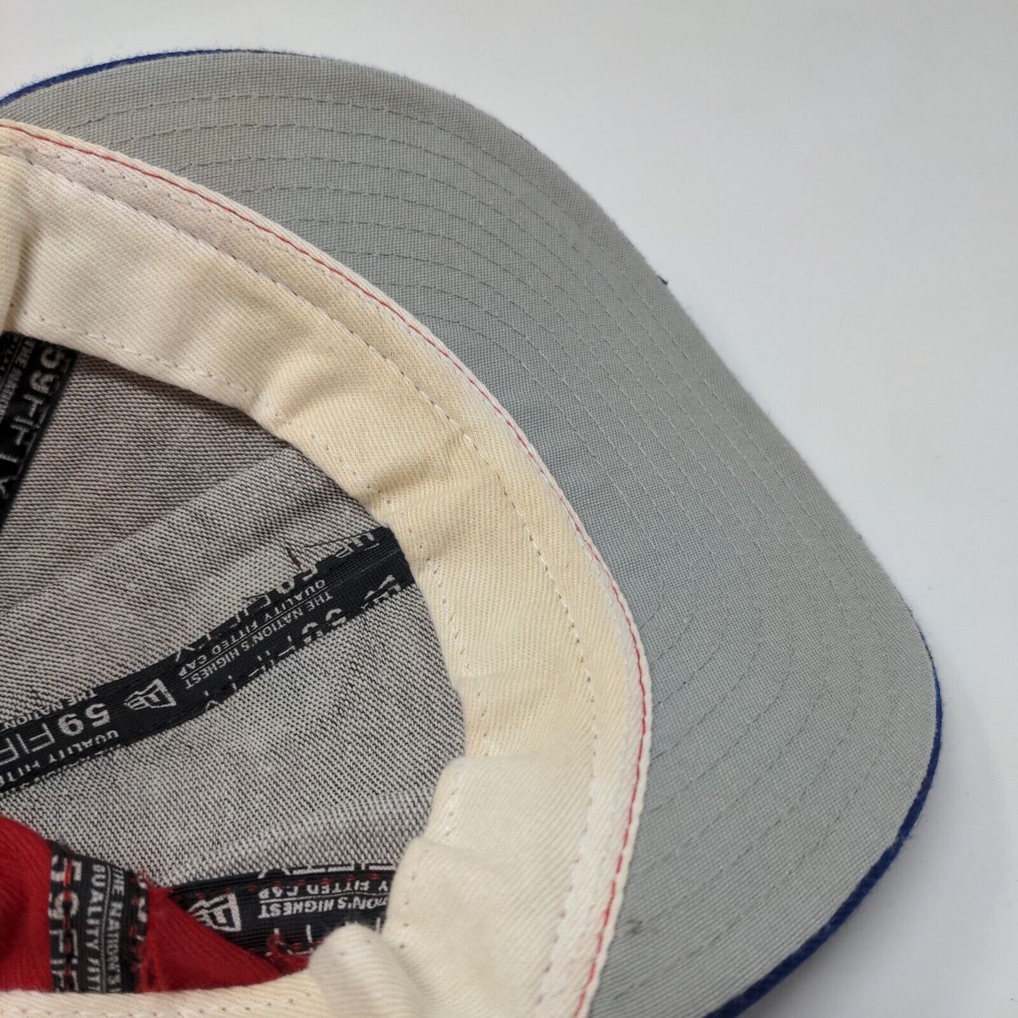 New Era Mens Fitted Hat Red 6 7/8 Philadelphia Phillies Embroidered Logo 59Fifty