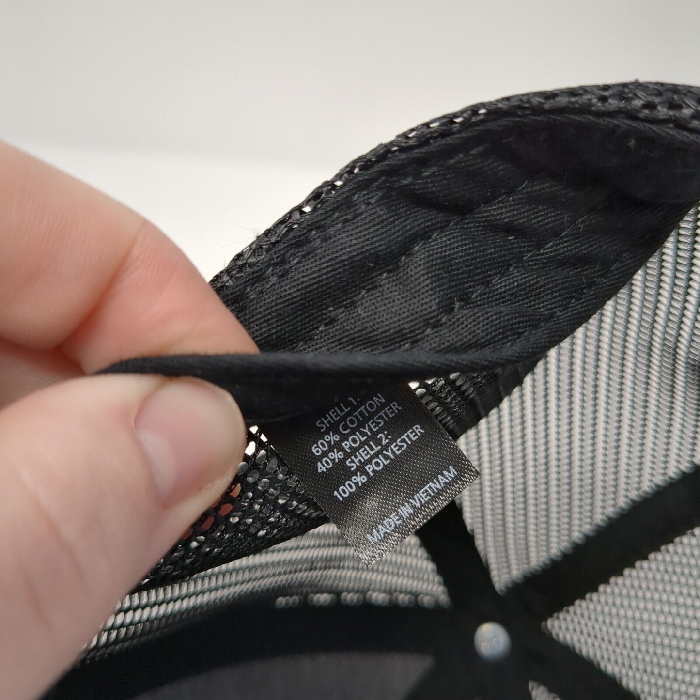 TGE Snapbnack Trucker Hat Black M/L Adjustable Embroidered Mesh Back Richardson