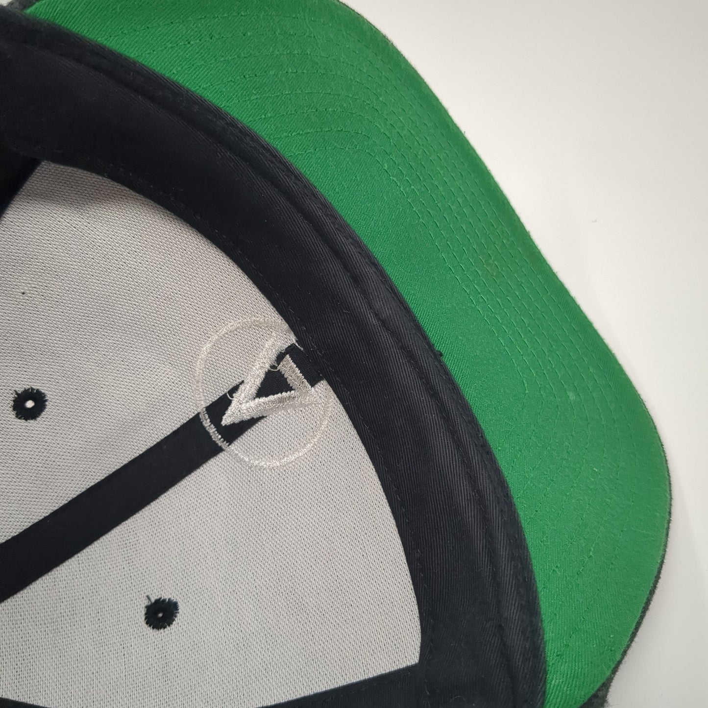 Active Ent. Snapback Hat Black One Size Adjustable Embroidered Classics Yupoong