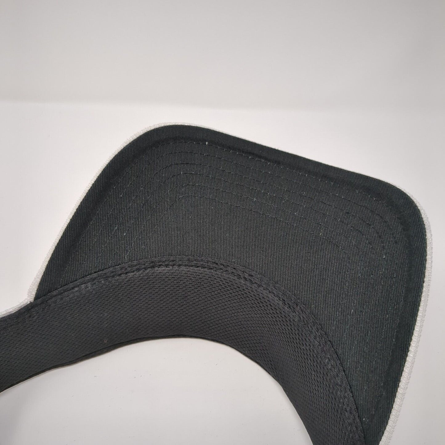 TaylorMade Strapback Sun Visor Hat White One Size Burner R11 Embroidered