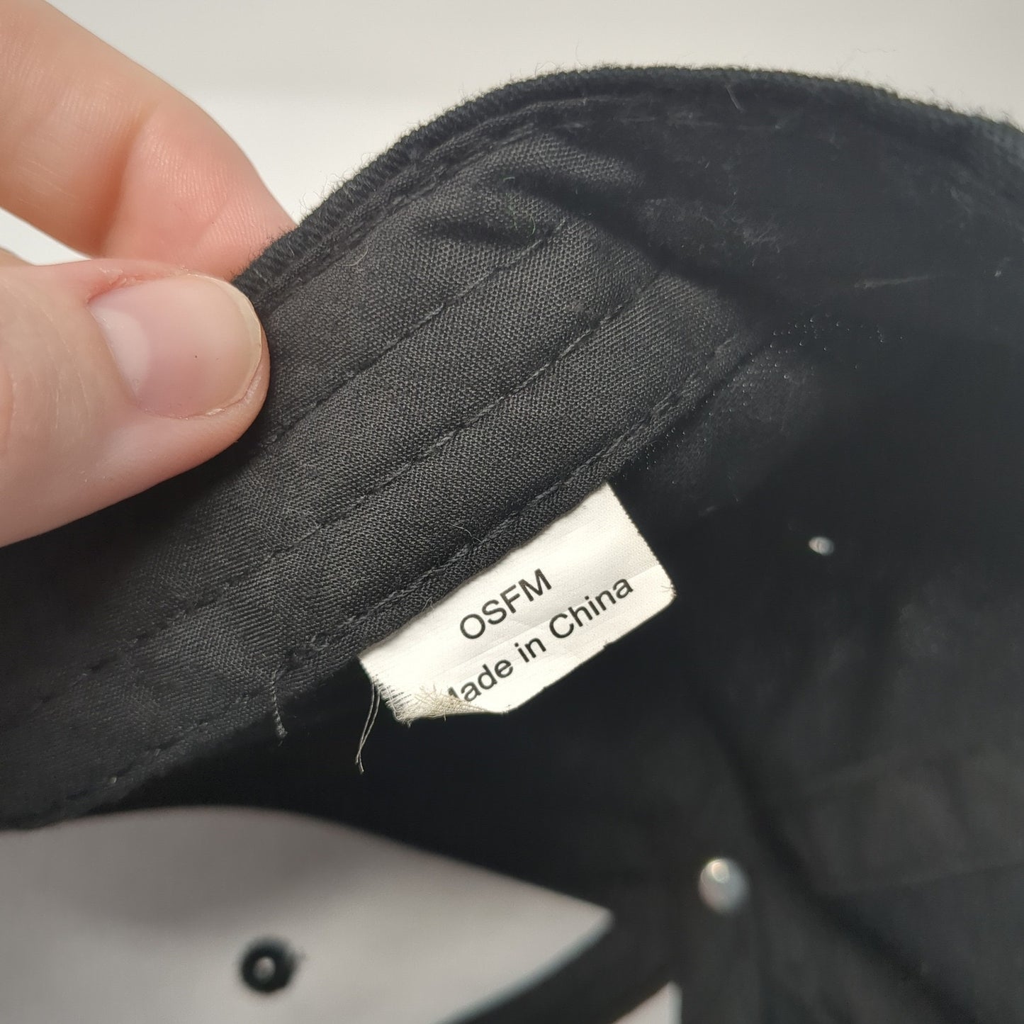 Unbranded Strapback Hat Black Solid One Size Adjustable Outdoor 6 Panel