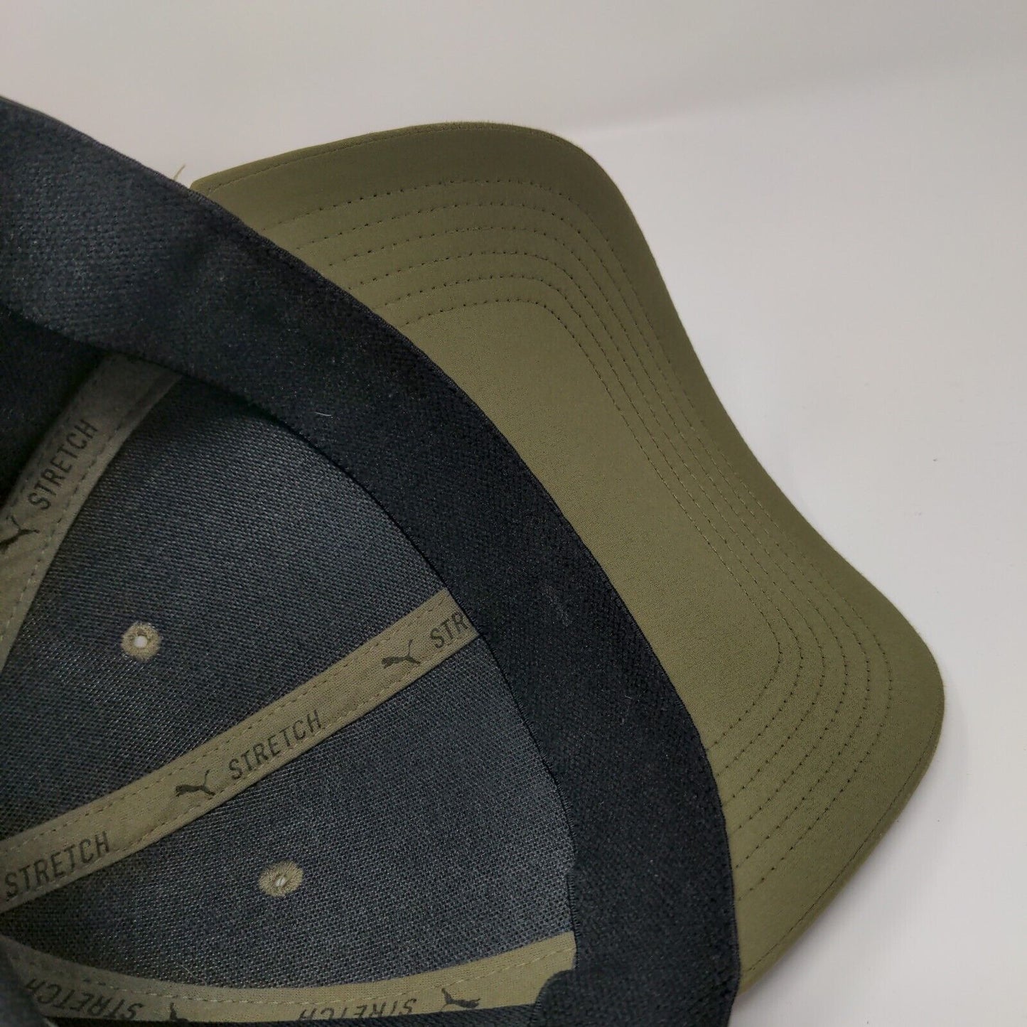 PUMA Stretch Fitted Hat Green OS Lightweight Embroidered Vented Holes 6 Panel