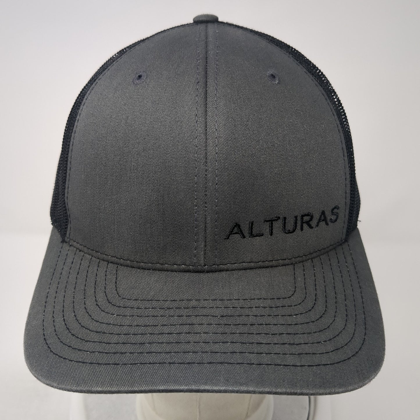 Alturas Snapback Mesh Back Trucker Hat Gray One Size Colorblock Richardson