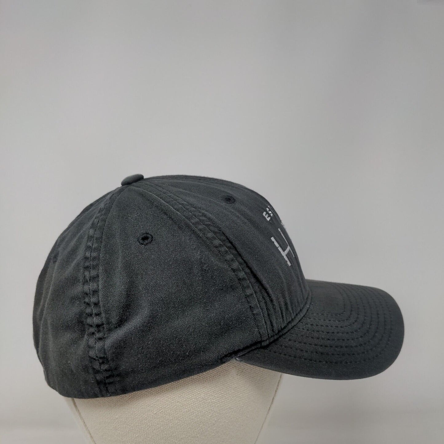 Hyde Beach Est. 2005 Sbe Fitted Hat Black S/M Flexfit Vented Holes Yupoong