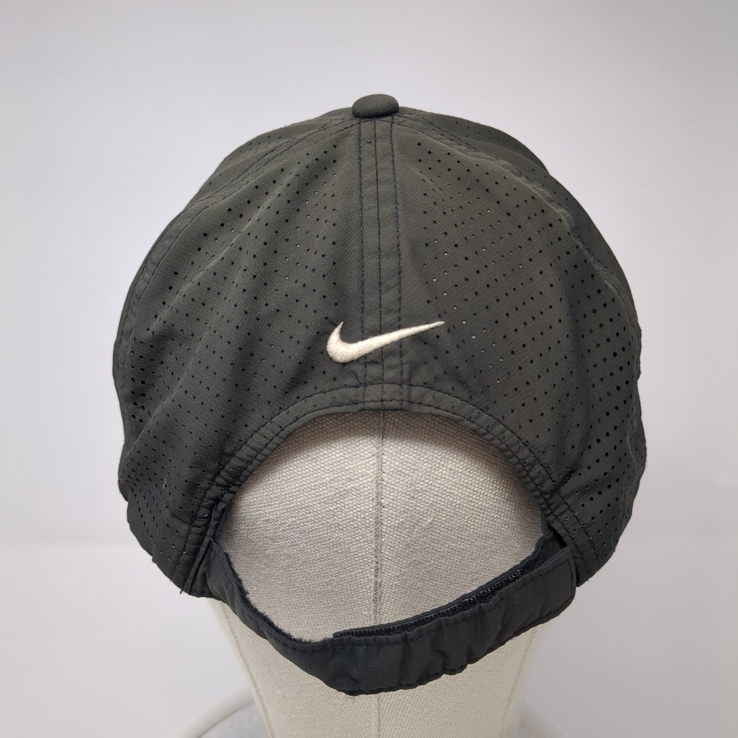 Nike Golf Strapback Hat Black Embroidered Logo Adjustable One Size
