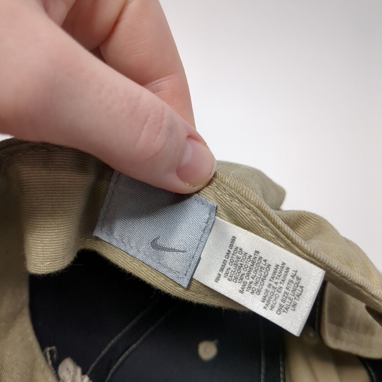 Nike Strapback Hat Tan One Size Adjustable Embroidered Swoosh 6 Panel Cotton