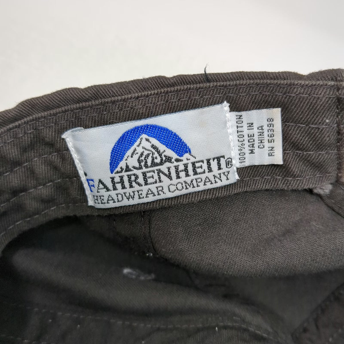 Fahrenheit Baseball Cap Black One Size Smithsonian 1846 Institution Cotton Hat