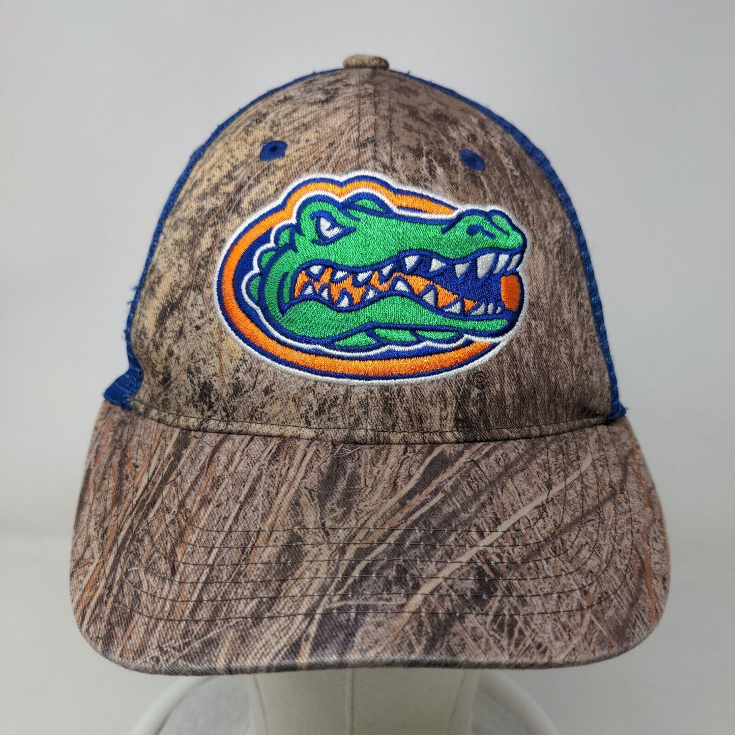 Captivating Headwear Men's Snapback Mesh Back Camo Hat Florida Gators Logo