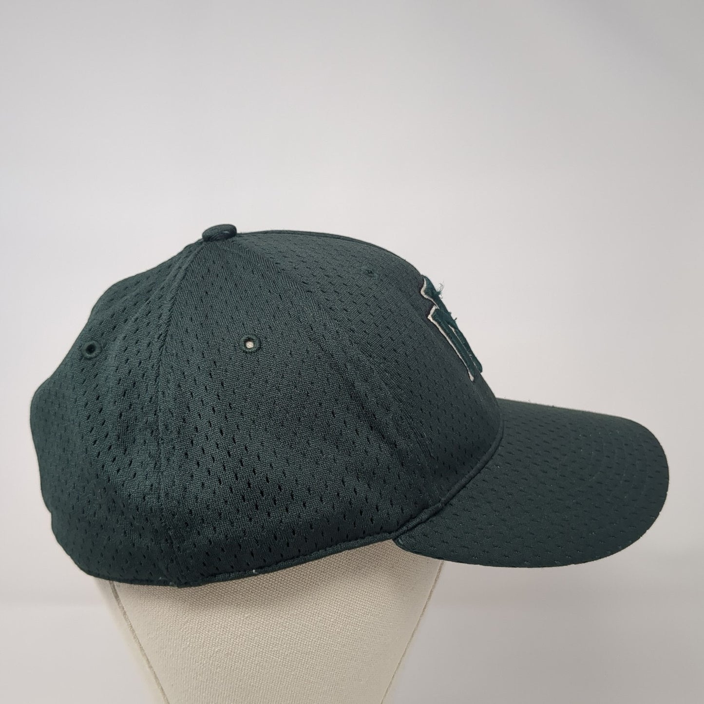 Richardson Fitted Hat Green 7 1/2 Embroidered Logo Solid Vent Holes
