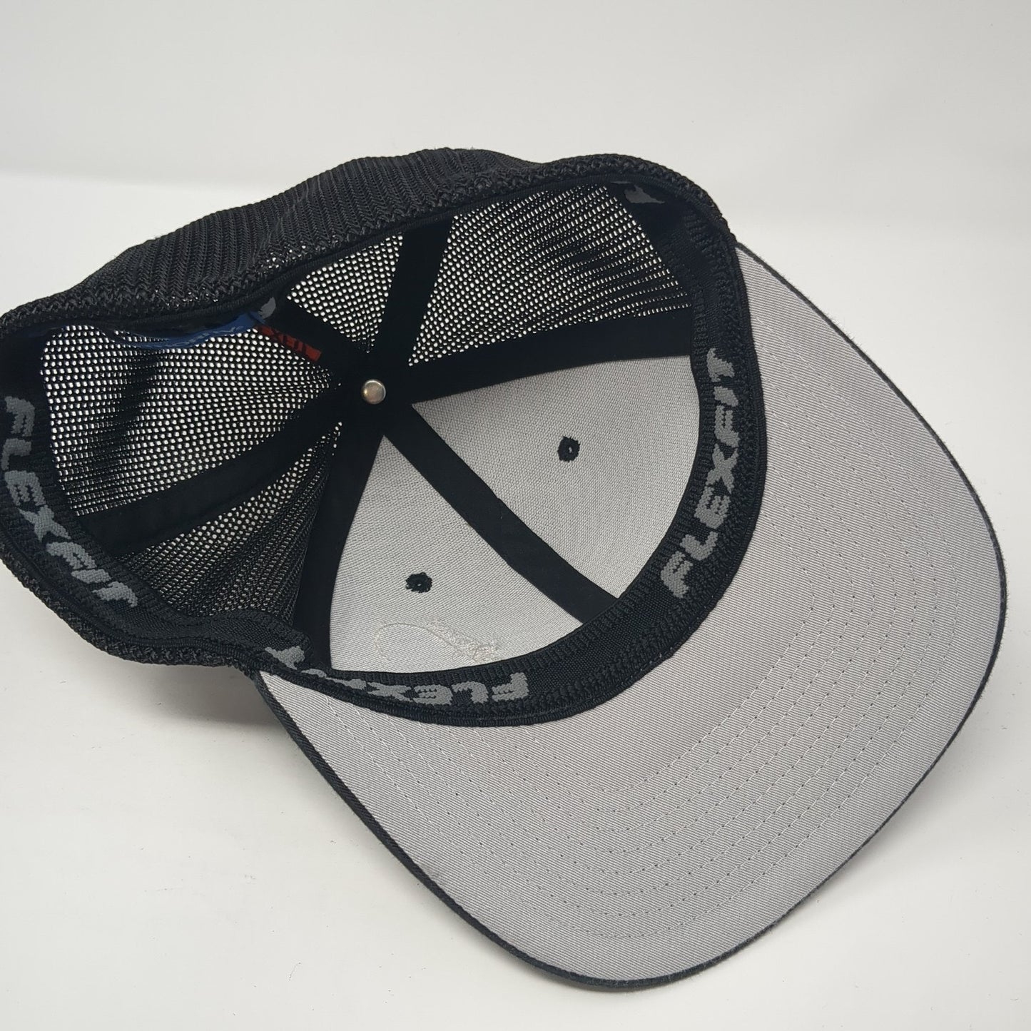 Hanging Arrow Fitted Trucker Hat Black Medium Lightweight 6 Panel Port Authority