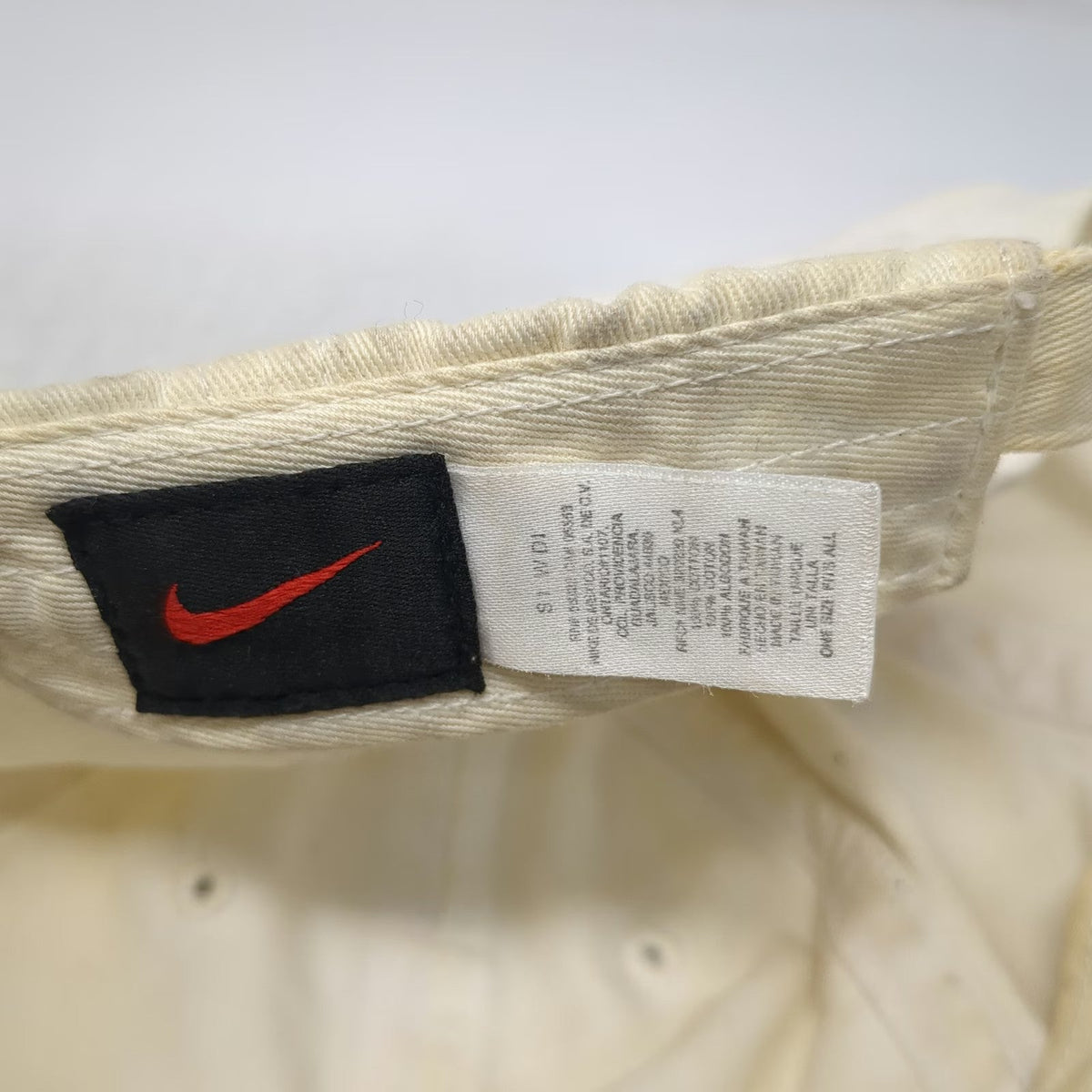 Nike Baseball Cap Beige Black Embroidered Swoosh Slideback Cotton Hat Vintage