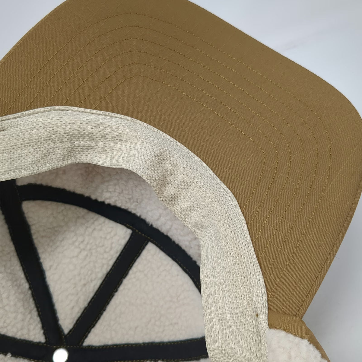 Columbia Trapper Brown One Size Sherpa Lined Ear Flaps Adjustable Outdoor Hat