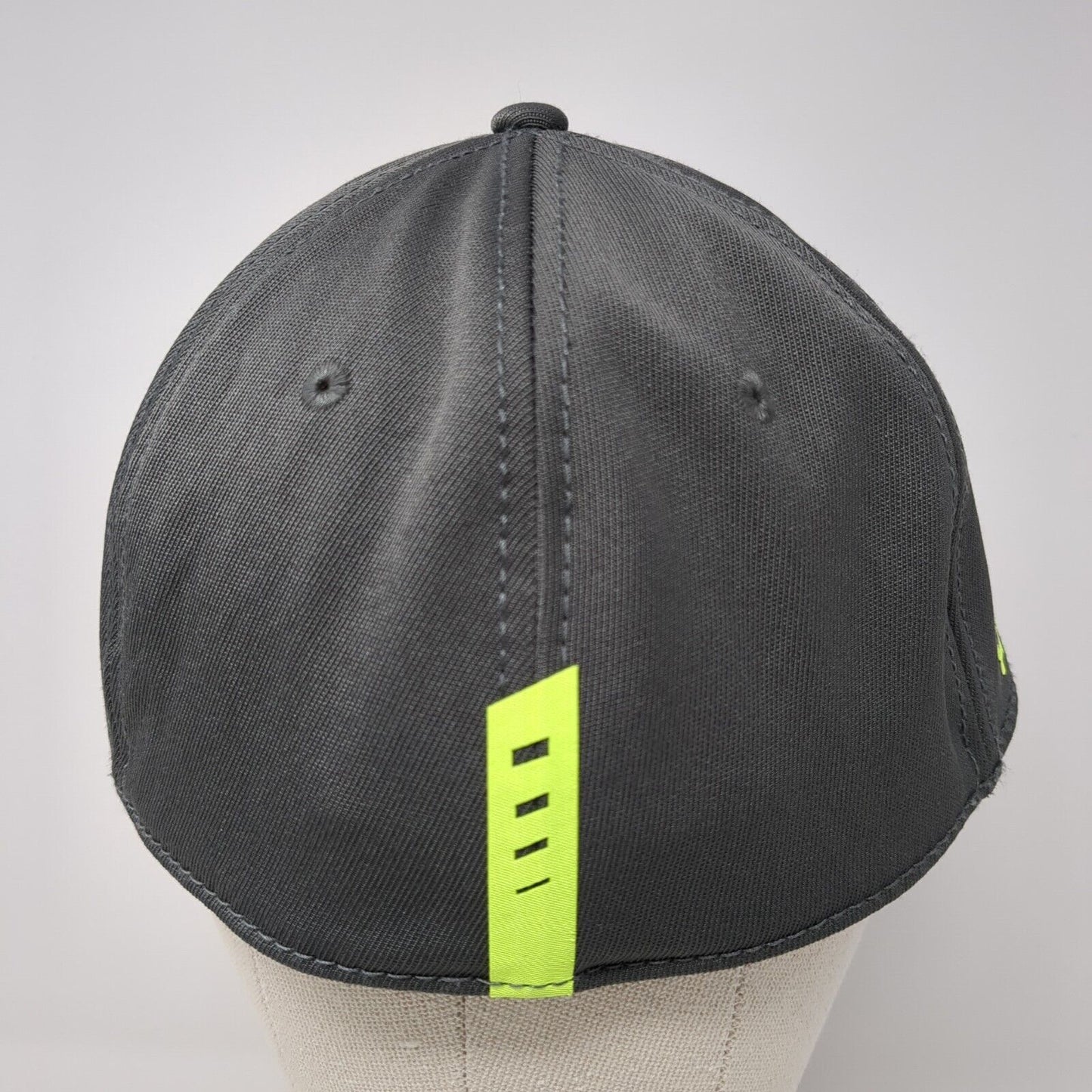 Under Armour Golf Fitted Hat Gray L/XL Lightweight Vented Holes 6 Panel