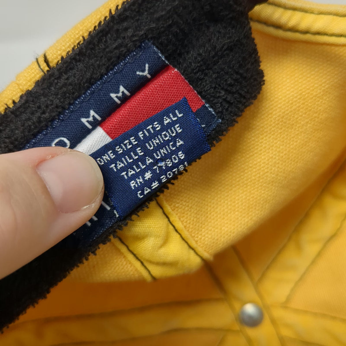Tommy Hilfiger Baseball Cap Yellow OSFM Expedition Series Leather Strapback Hat
