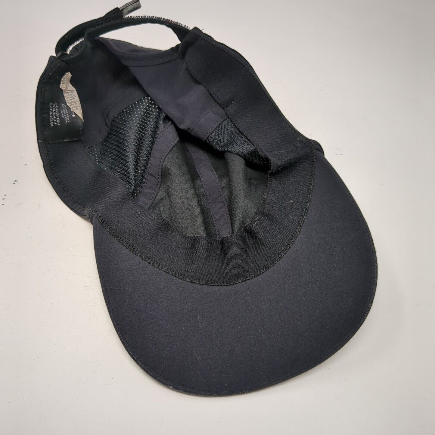 Under Armour Women's Strapback Hat Black OSFA Adjustable Solid Mesh