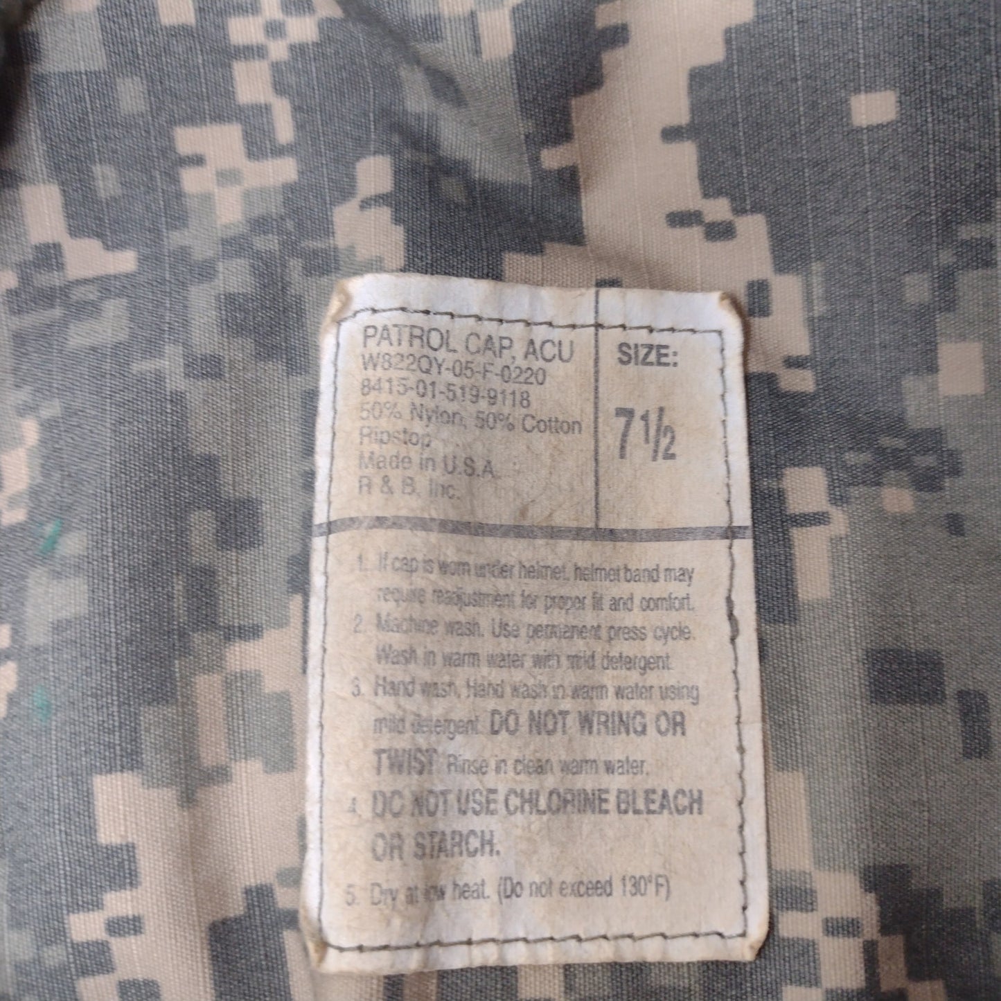US Army Combat Uniform Digital Camo Patrol Cap Size 7 1/2 Green Tan Uniform