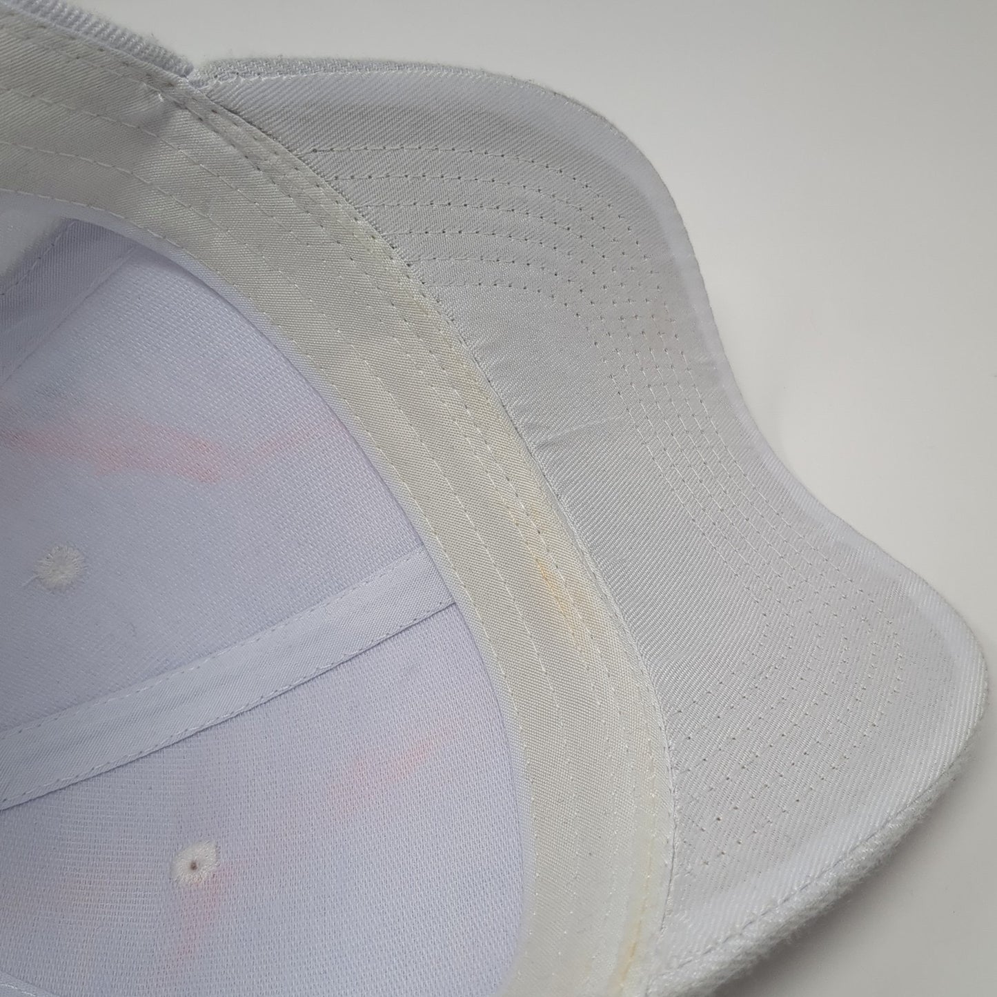 Unbranded Strapback Hat White One Size Solid Adjustable Autographed