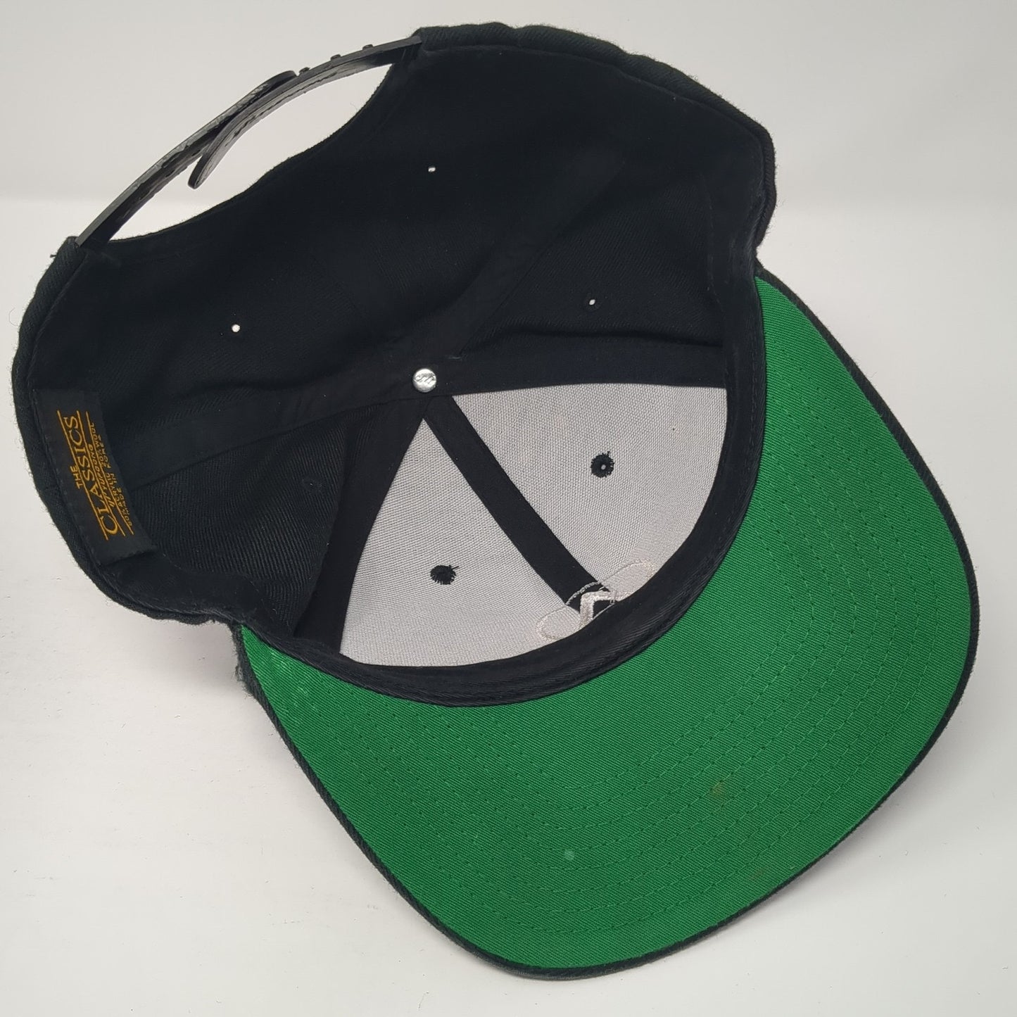 Active Ent. Snapback Hat Black One Size Adjustable Embroidered Classics Yupoong