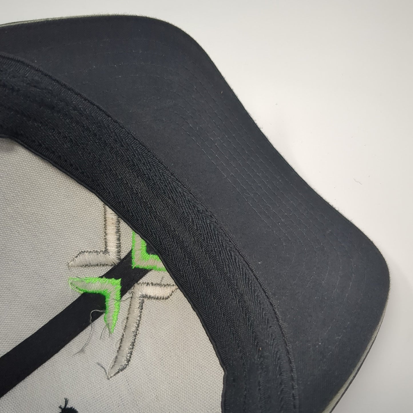 X Shockers Fitted Mesh Back Trucker Hat Black Small Stretch Richardson