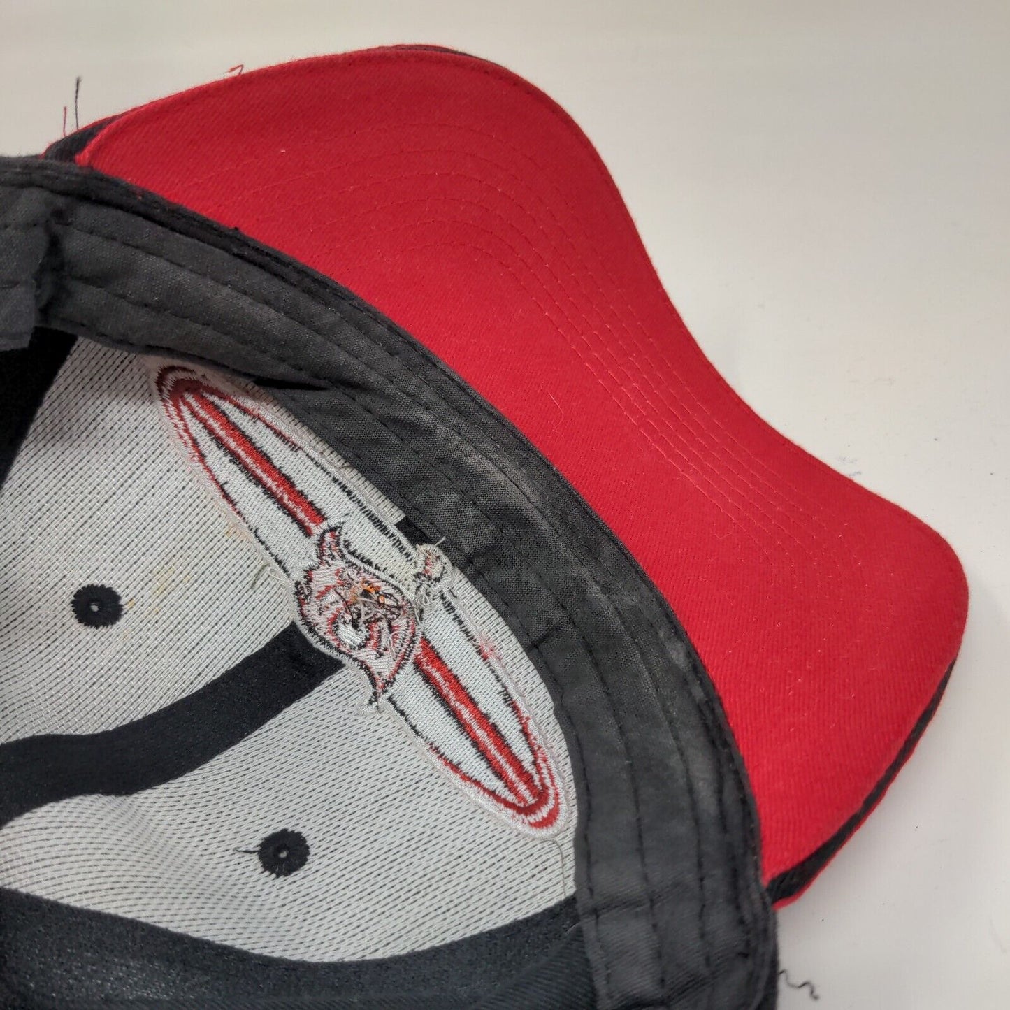 Tampa Bay Buccaneers Slideback Hat Red Black OSFA Embroidered Logo NFL