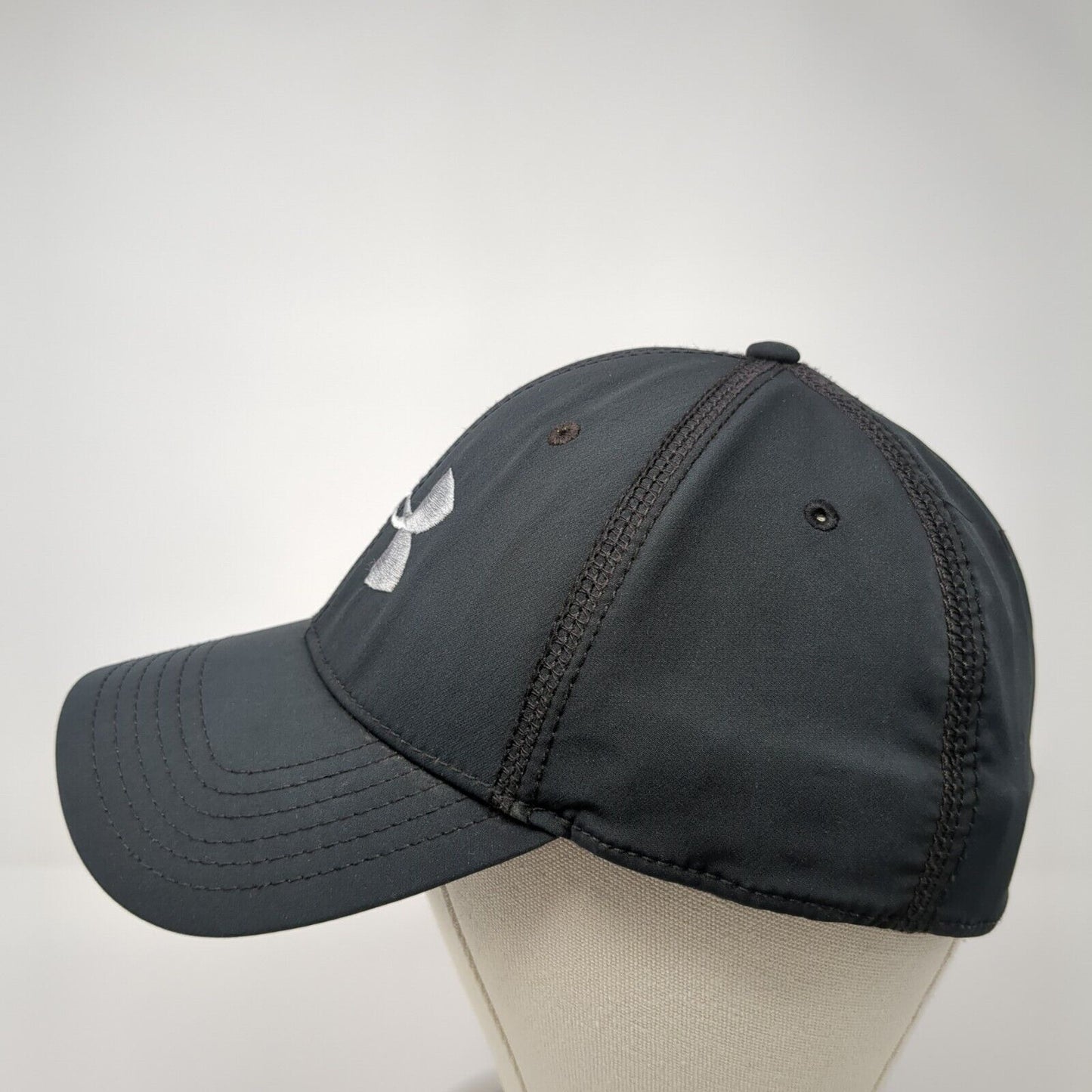 Under Armour Fitted Hat Black L/XL Lightweight Embroidered Vented Holes 6 Panel