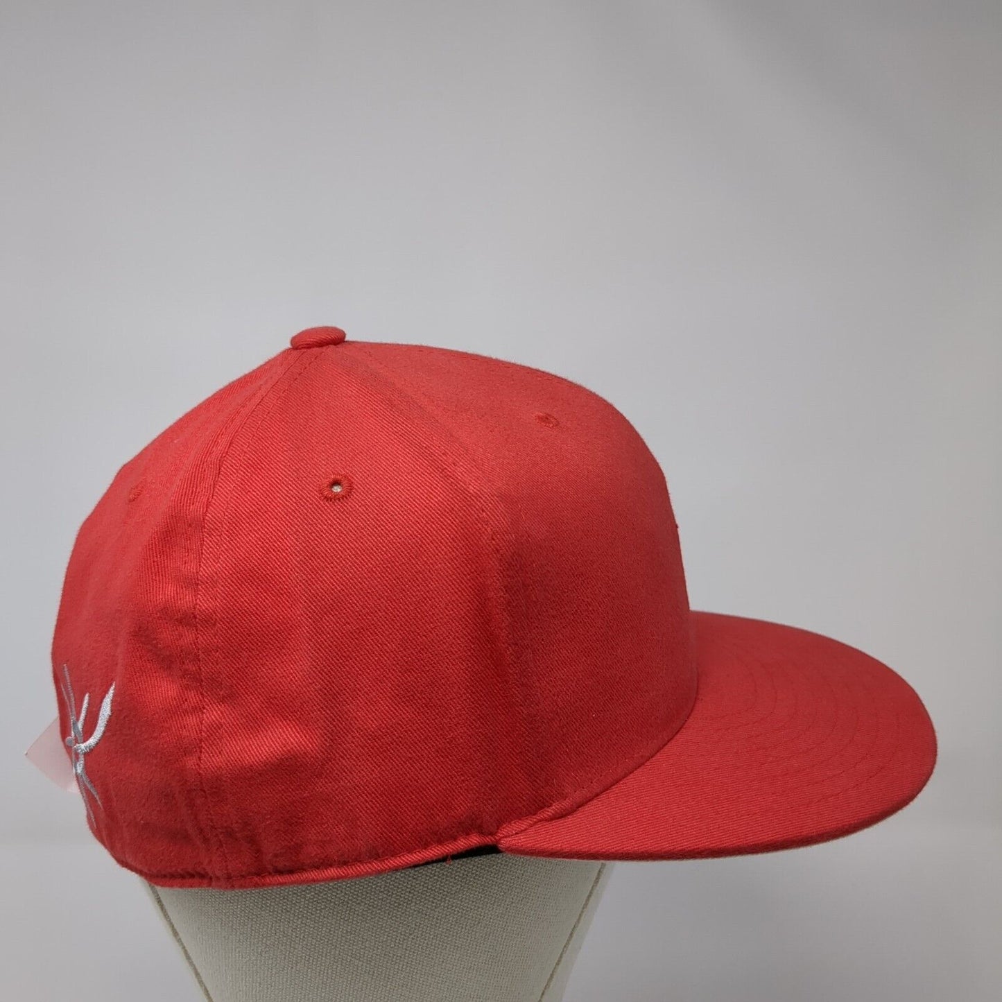 Bailey Fitted Hat Red 7 1/4-7 5/8 Embroidered Flexfit Solid 6 Panel