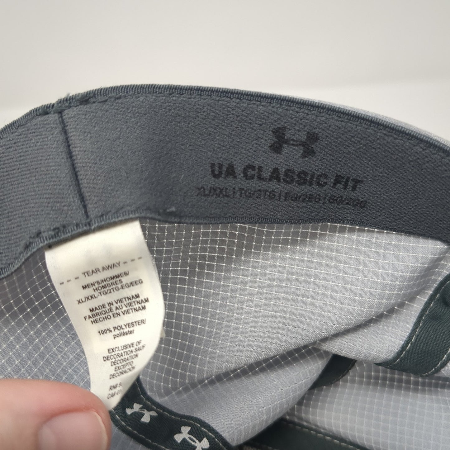 Under Armour Logo Fitted Hat Gray XL Stretch Classic Fit Solid 6 Panel