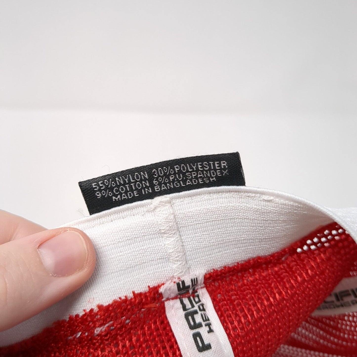 Idaho State Map Fitted Mesh Back Trucker Hat Red 6 7/8-7 3/8 Flexfit