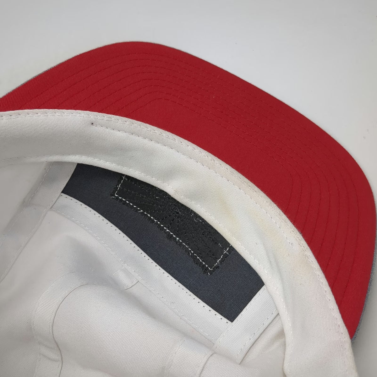 White Bogus Basin Boise ID Ski Resort 5 Panel Hat One Size Gray Red Underbrim