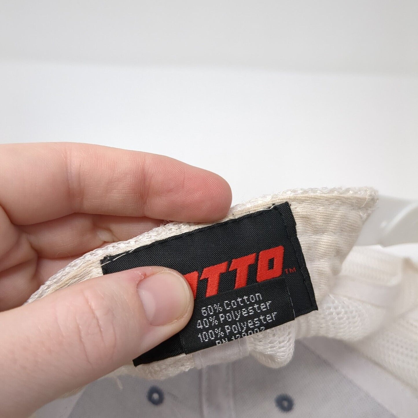 Sia's Italian Ice Snapback Mesh Back Trucker Hat Gray One Size Otto