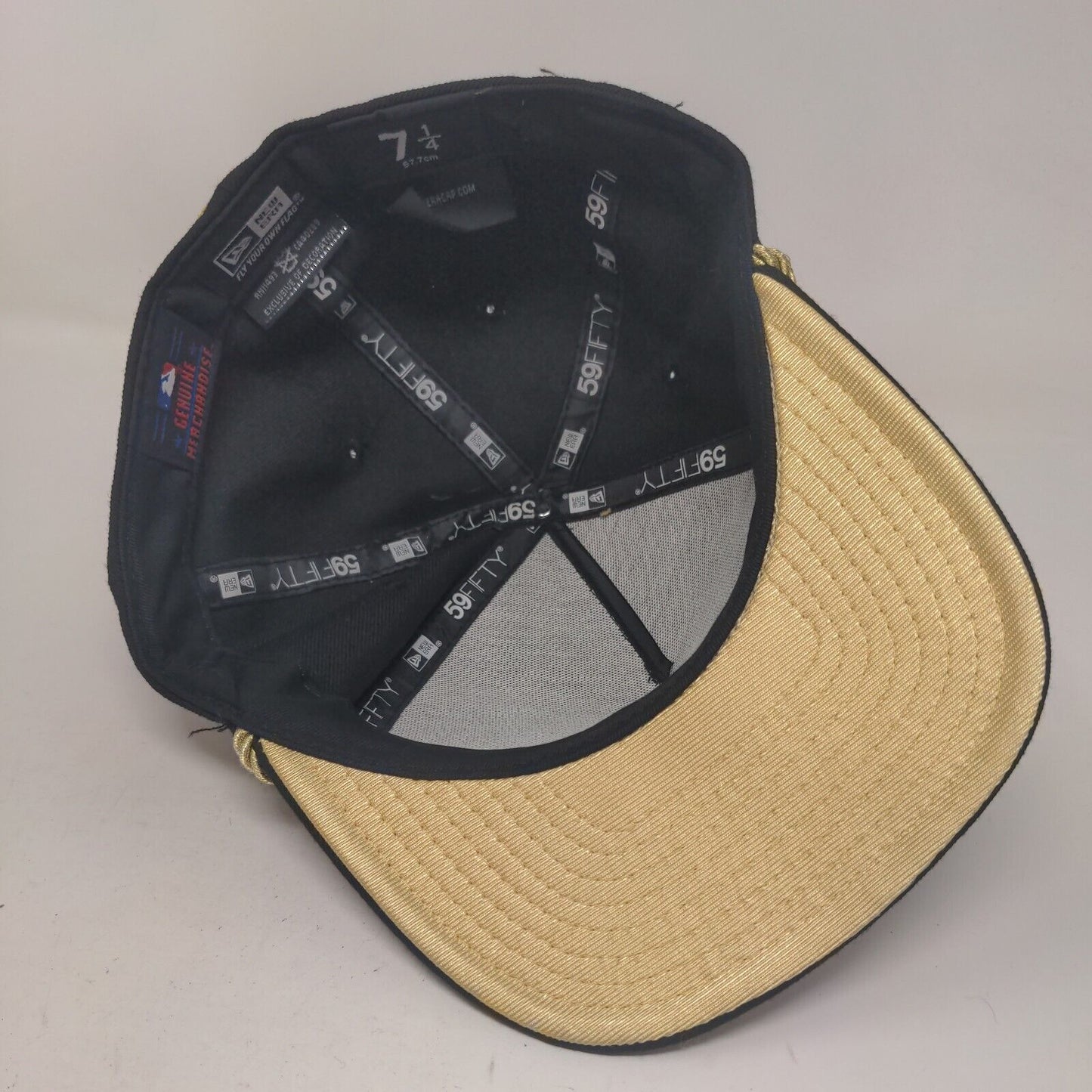 New Era Fitted Hat Cincinnati Reds Fitted Hat Size 7 1/4 Gold Black Embroidered