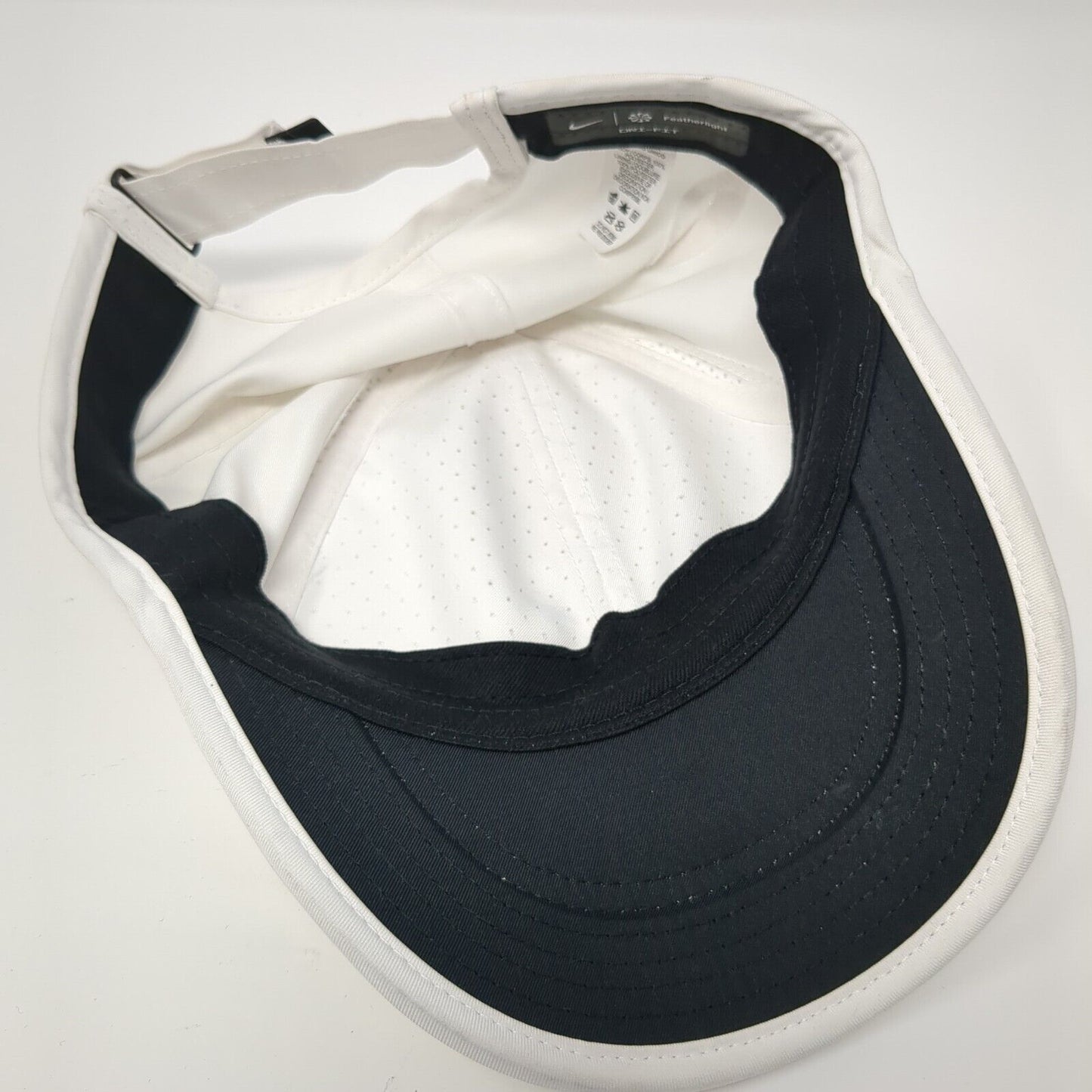 Nike Strapback Hat White One Size Adjustable Breathable Featherlight Dri-Fit