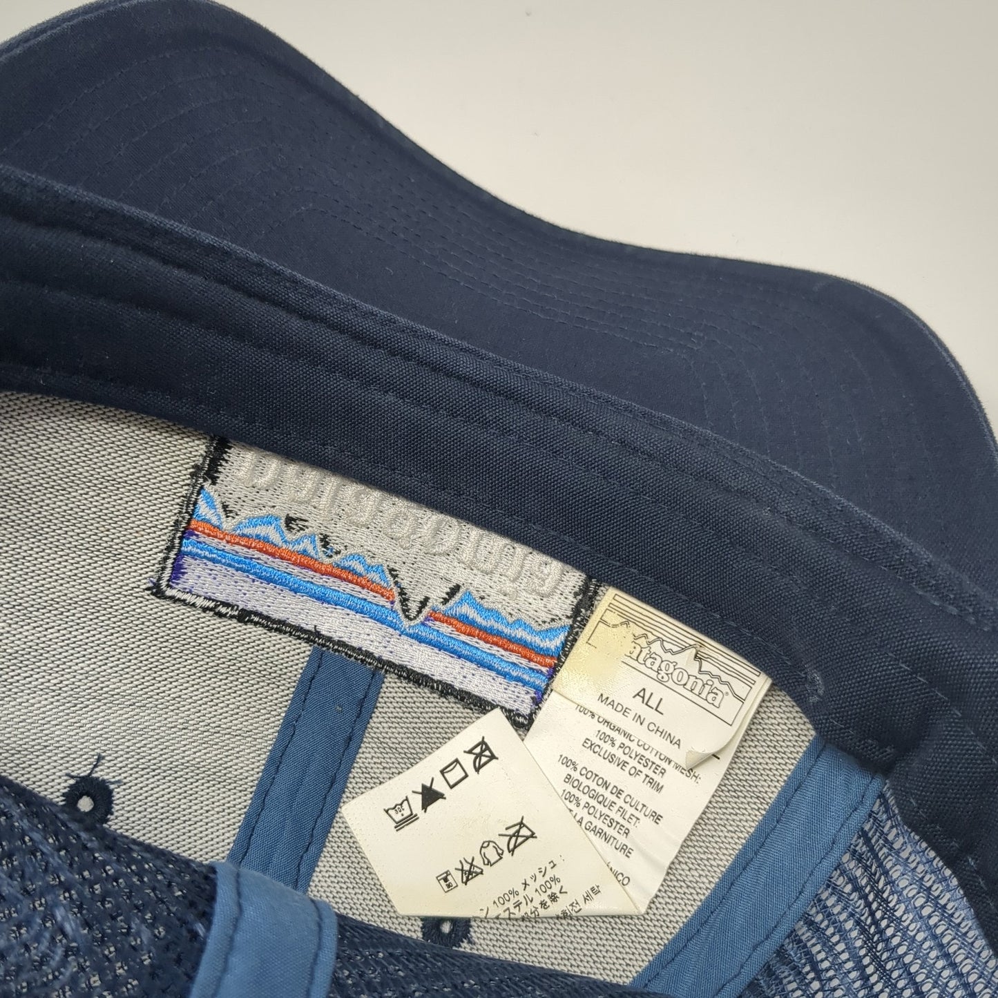 Patagonia P-6 Logo Snapback Trucker Hat Blue One Size Solid Mesh Back