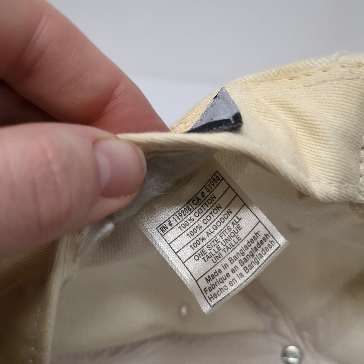 Reebok Strapback Hat White One Size Adjustable Embroidered 6 Panel Cotton