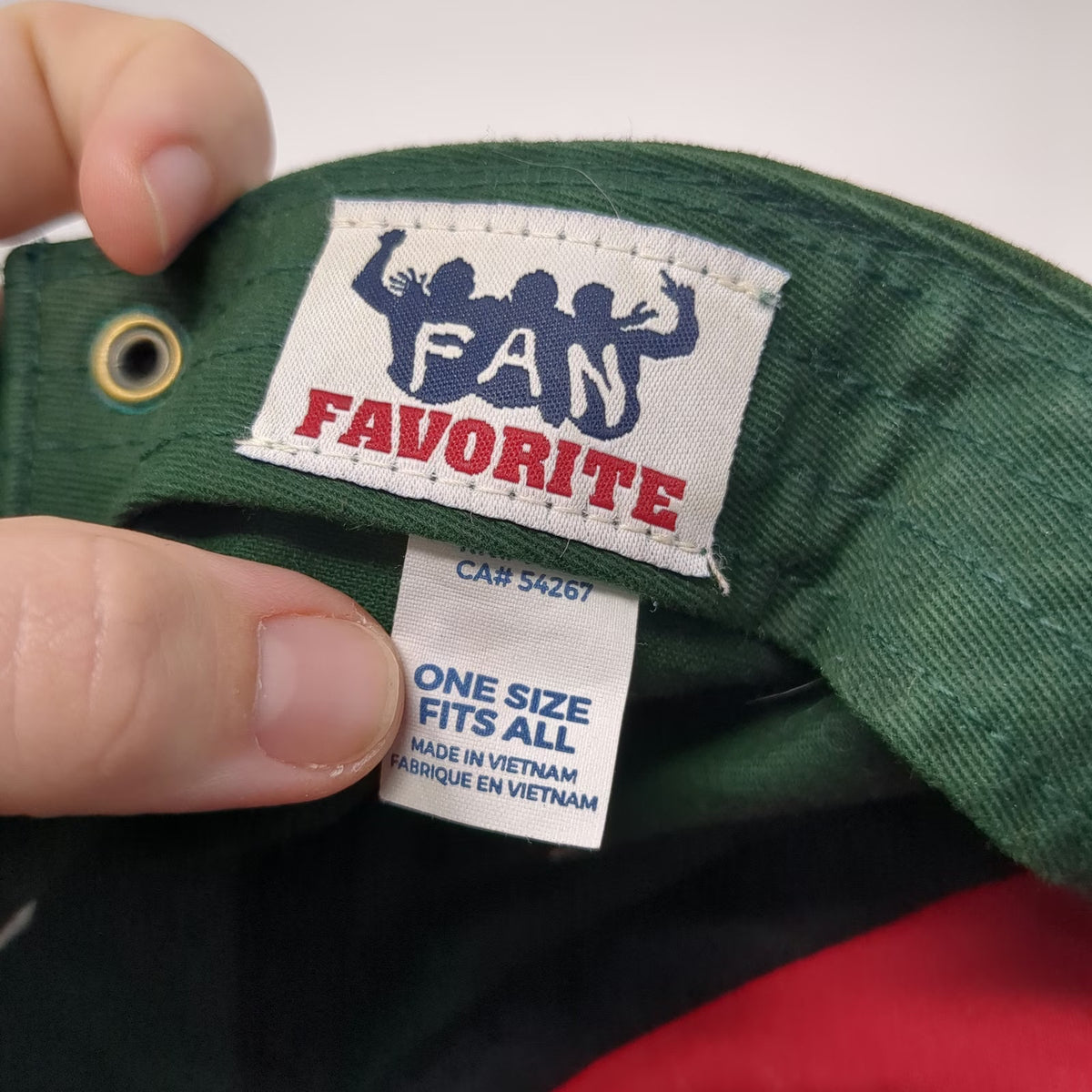 Fan Favorite Minnesota Wild NHL Cap Green Red One Size Strapback Curved Bill Hat