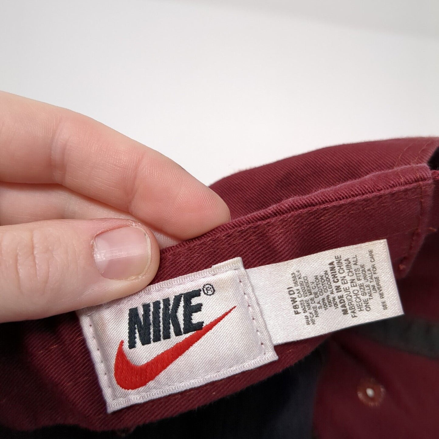 Nike Slideback Hat Red One Size Adjustable Embroidered Swoosh 6 Panel