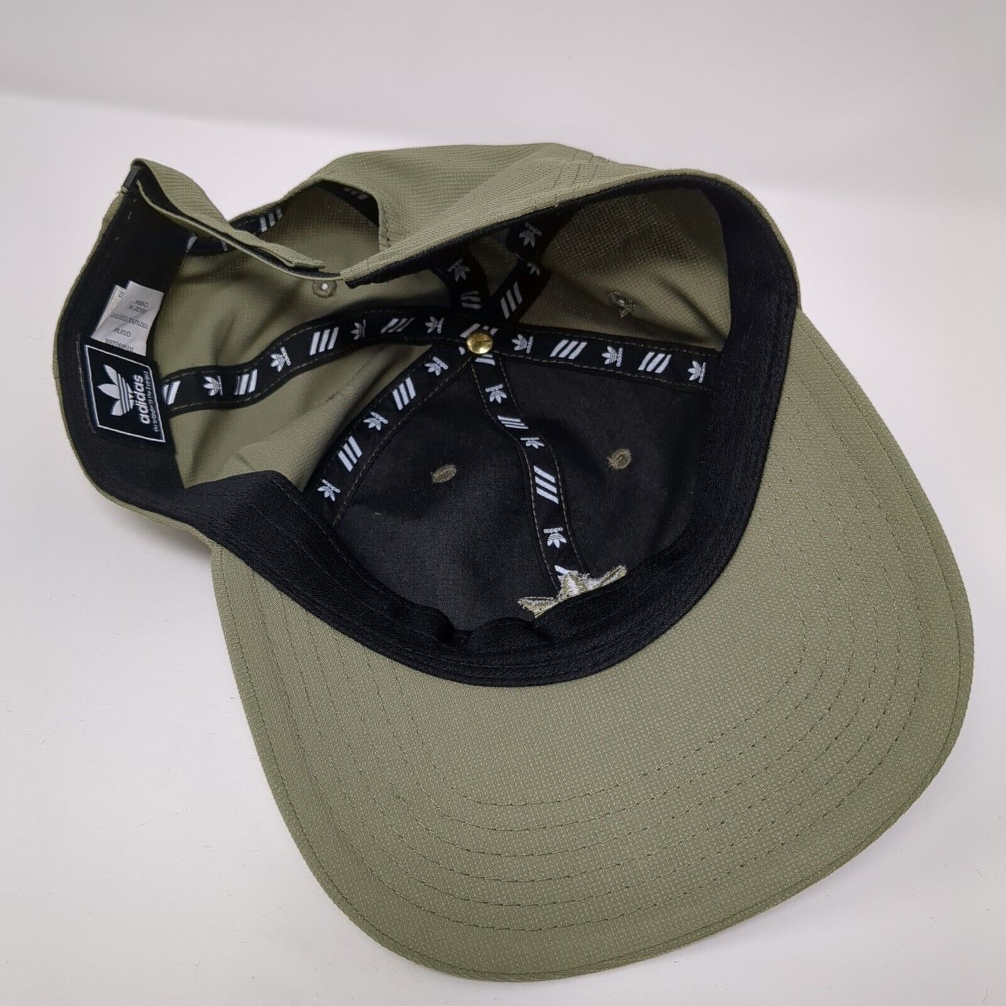 Adidas Strapback Hat Green One Size Adjustable Embroidered Vented Holes 6 Panel