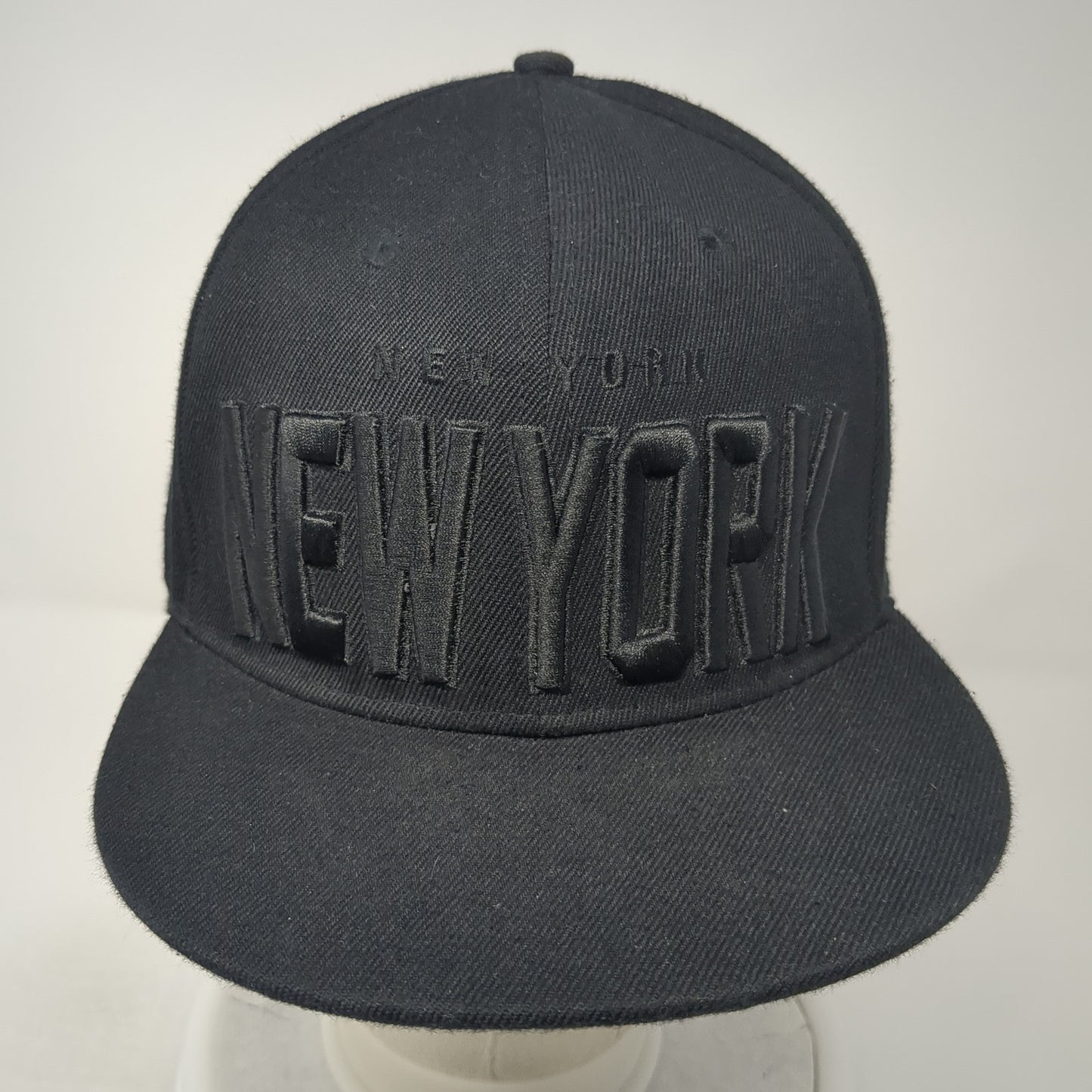 New York Snapback Hat Black One Size Adjustable Embroidered Vented Holes 6 Panel