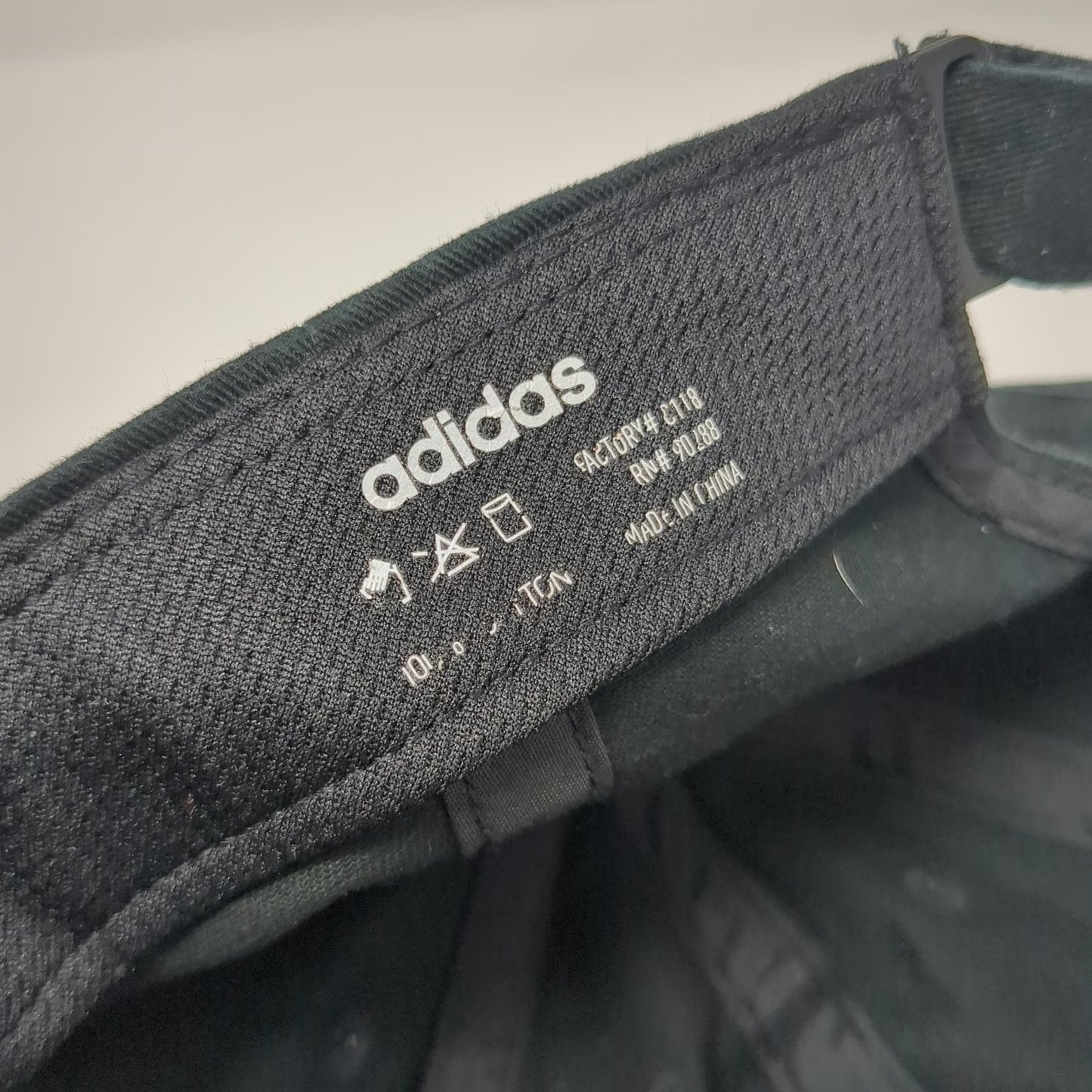 adidas Baseball Cap Black One Size Strapback Tonal Embroidery Curved Brim Hat