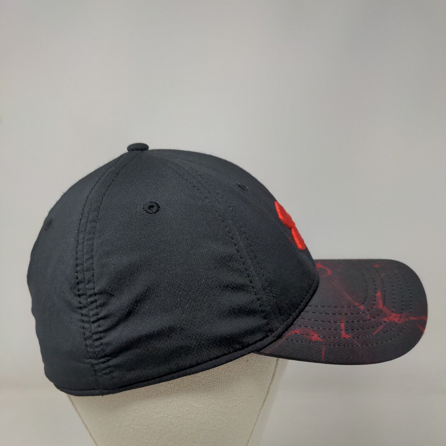 Under Armour Fitted Hat Black Large/XL Embroidered Logo Vent Holes