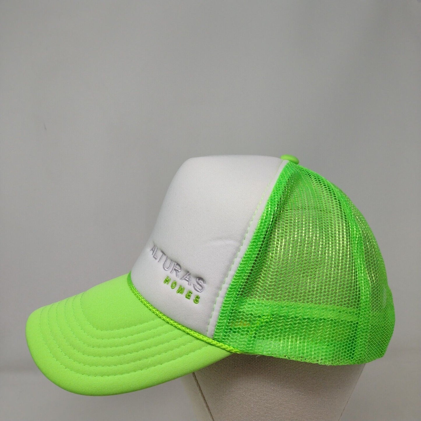 Alturas Homes Snapback Trucker Hat Green OSFM Adjustable Mesh Back Rope Otto