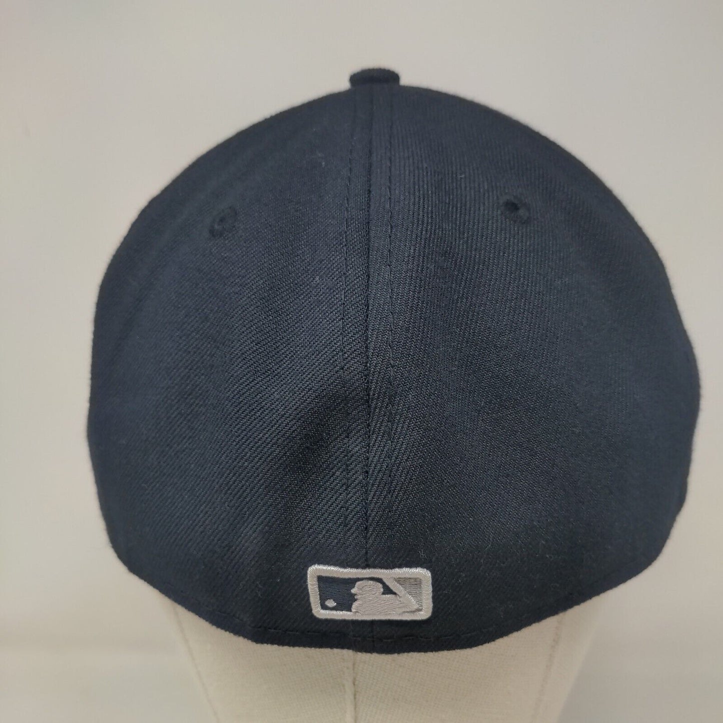 New Era Men's Fitted Hat Blue 7 3/8 Embroidered New York Yankees Logo MLB