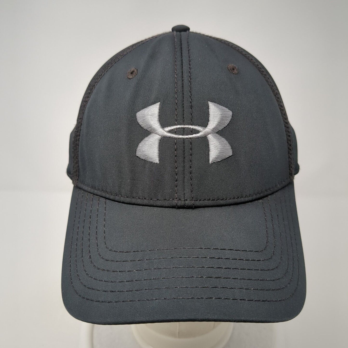 Under Armour Fitted Hat Black L/XL Lightweight Embroidered Vented Holes 6 Panel