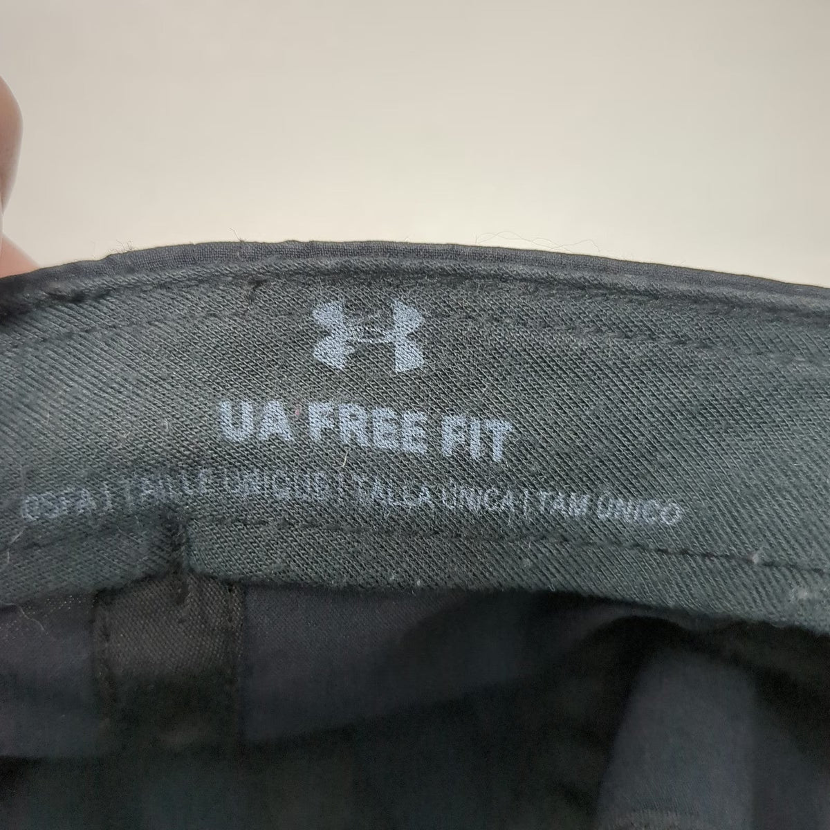 Under Armour Baseball Cap Black One Size Strapback Performance Workout Hat