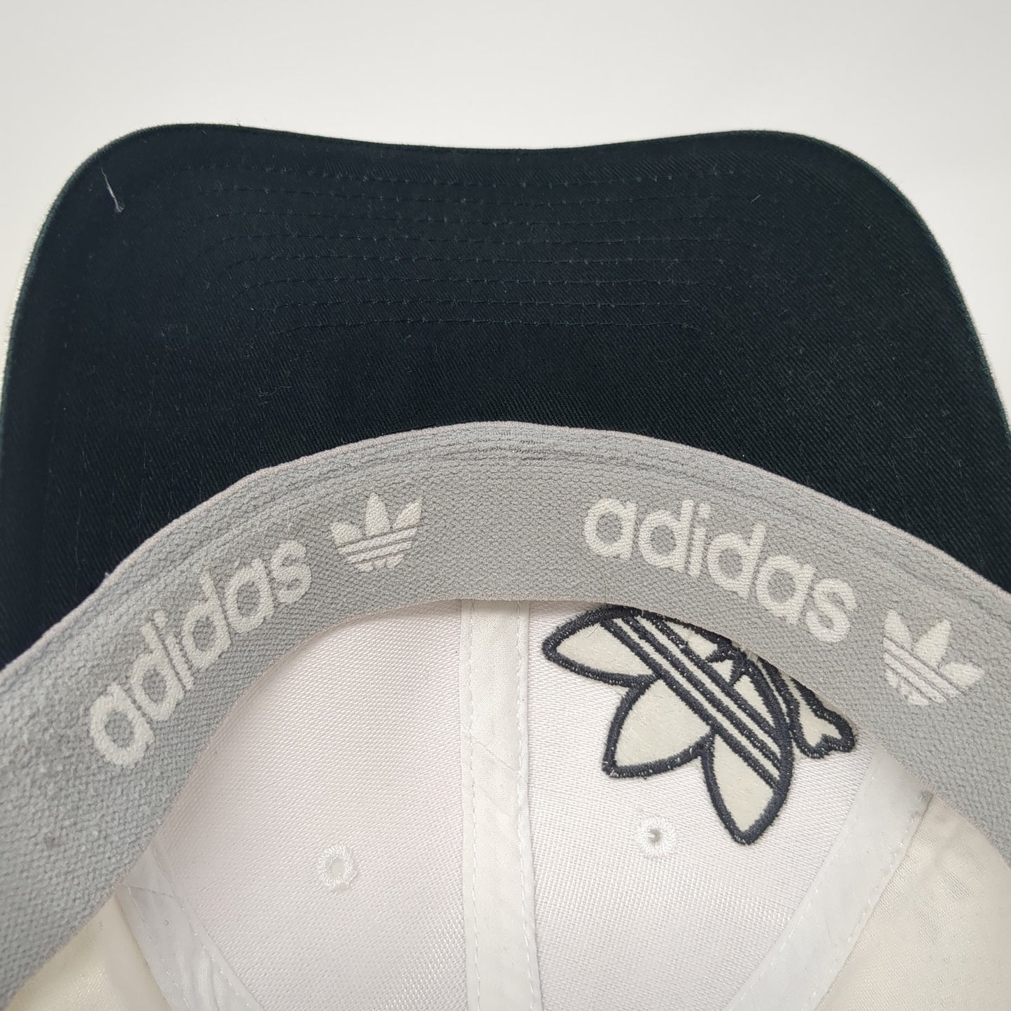 Adidas Fitted Baseball Cap White XL A-Flex Lightweight Embroidered 6 Panel